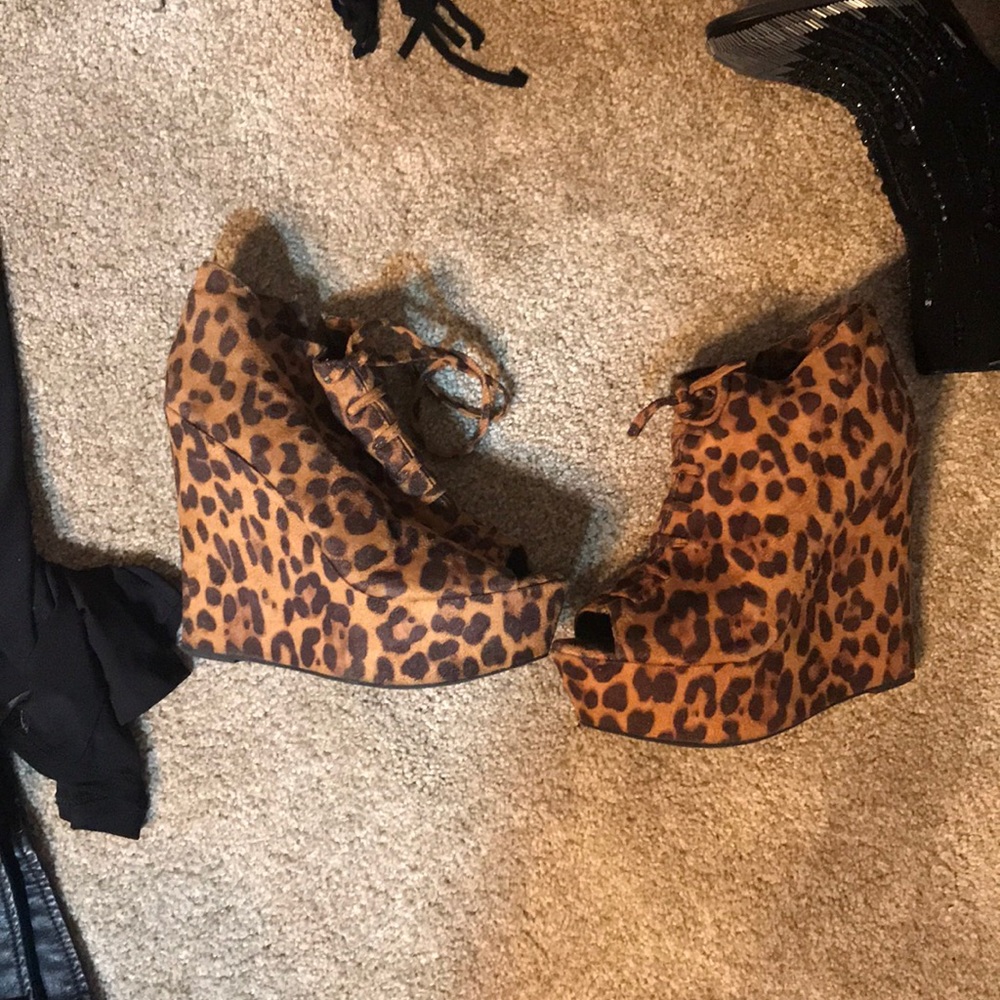 Open toe high wedge cheetah print